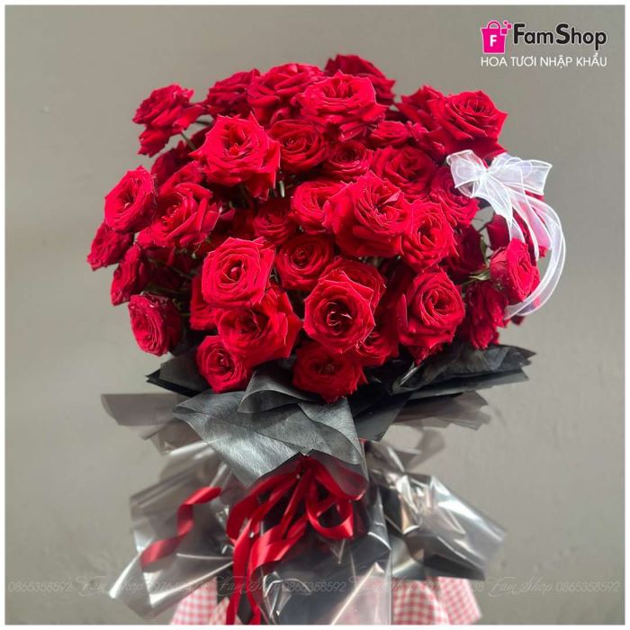 Bó hoa hồng Ecuador màu đỏ BHHD50B