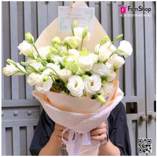 Bó hoa cát tường trắng phối baby trắng