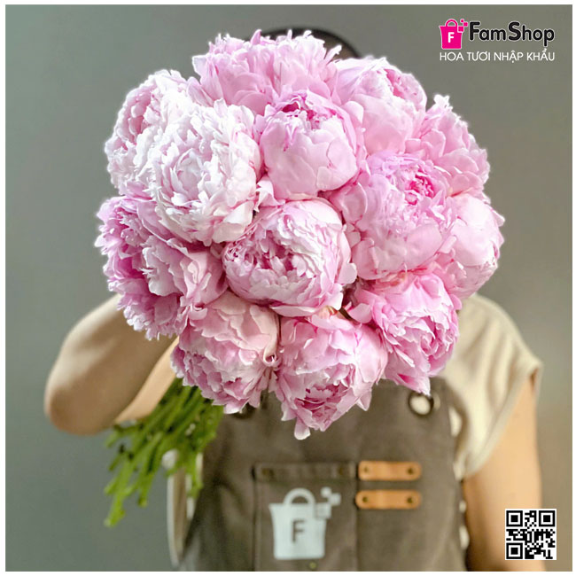Bó hoa cưới mẫu đơn màu hồng