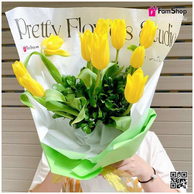 Bó hoa tulip vàng 10 bông BTLV10B