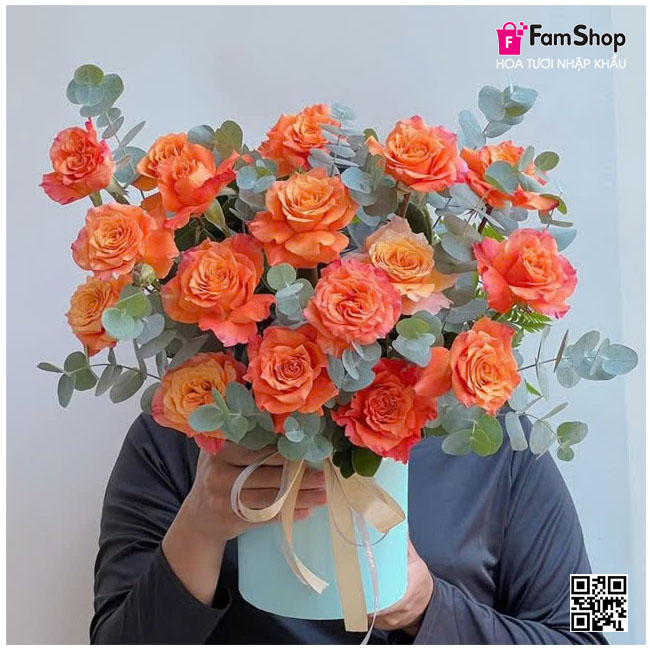 Hộp hoa vàng cam tặng sinh nhật Hộp hoa vàng cam tặng sinh nhật